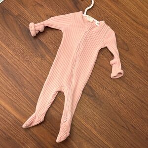 Kate Quinn Blush Ribbed Footie